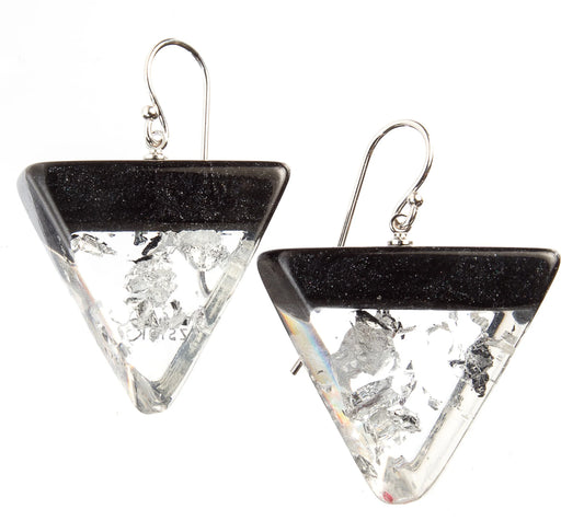 ZSISKA DHARA TRIANGLE EARRINGS - GREY