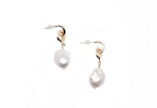 SEA LILY GOLD W/ PEARL EARRINGS