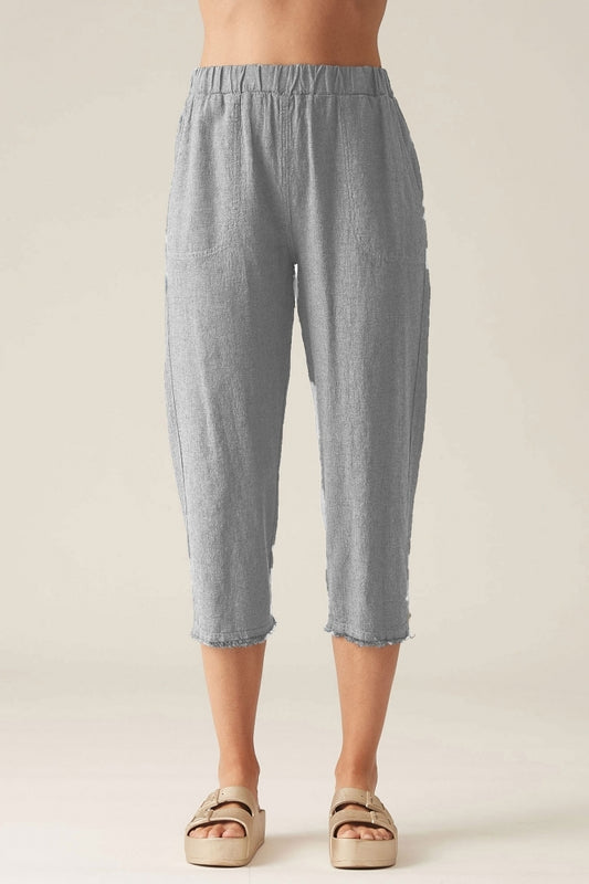 CUT LOOSE RAW EDGE CROPPED PANT