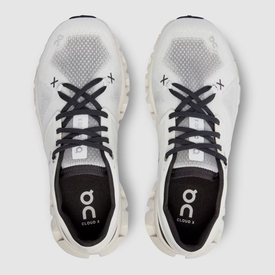 ON RUNNING CLOUD X 3 - BLACK & WHITE - 6098697